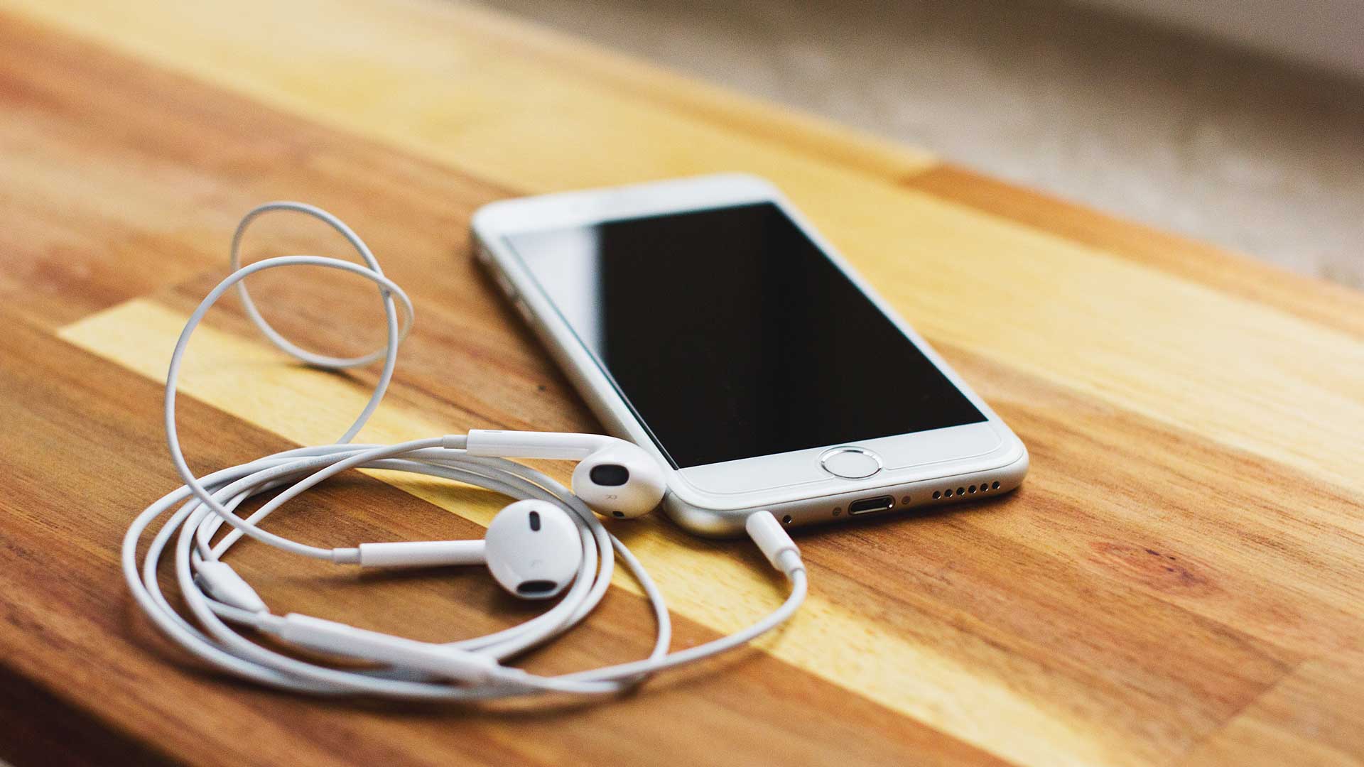 Tips-to-Know-About-the-Best-Prepaid-Mobile-Plans-on-toplineblog