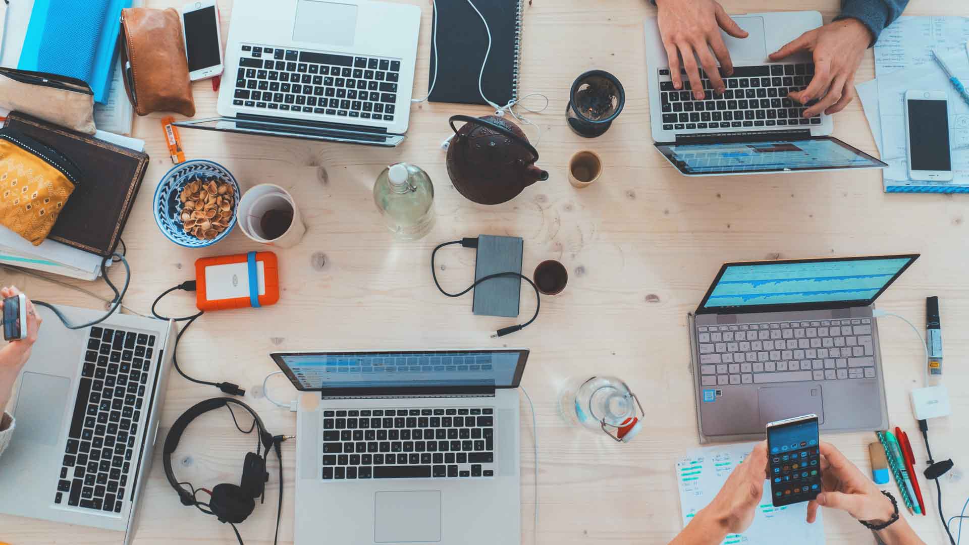 Tools-to-Use-Building-Your-Website-Easily-&-Quickly--on-toplineblog