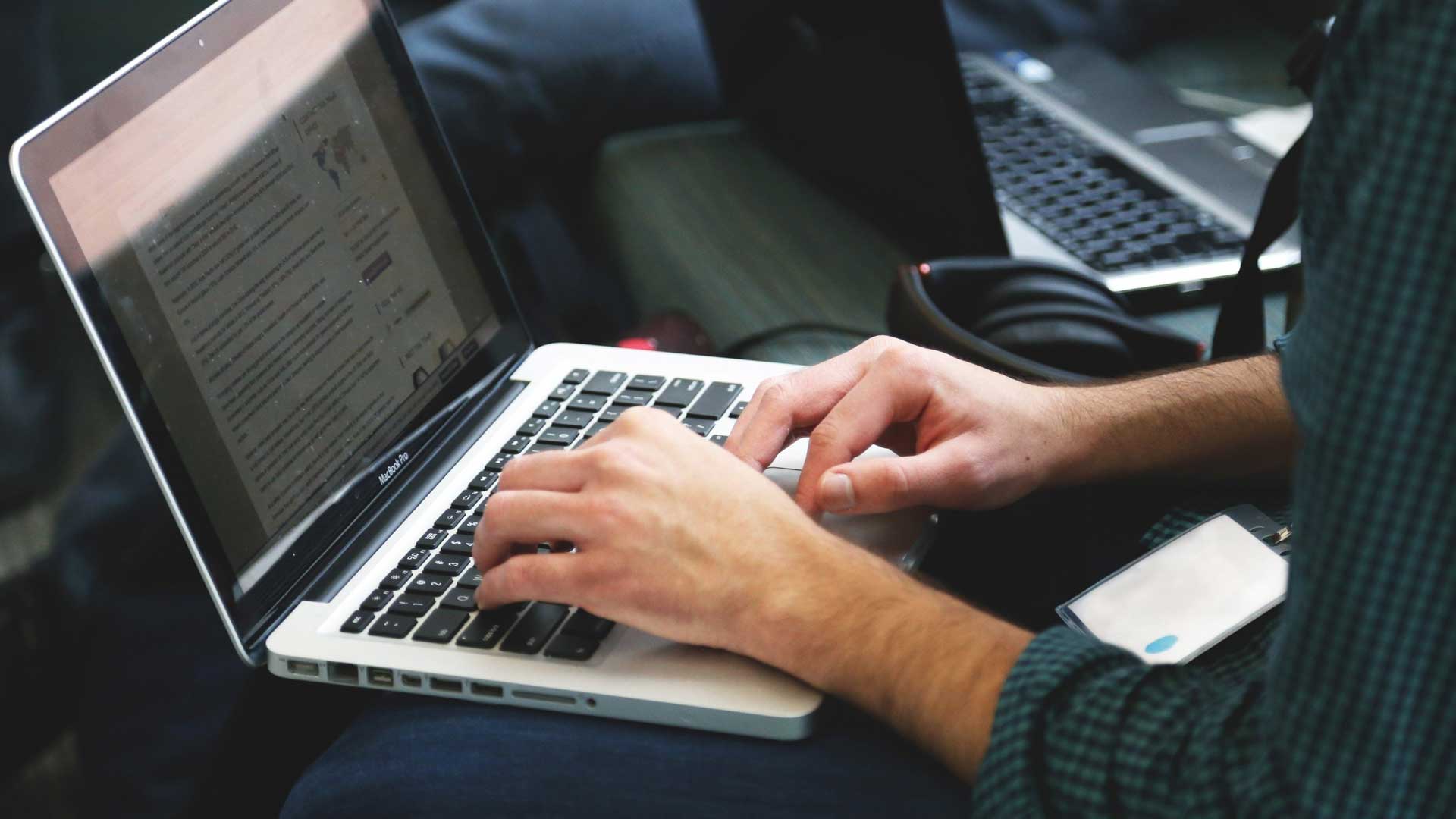 When-You-Should-Use-a-PDF-Resume-as-A-Jobseeker-on-toplineblog