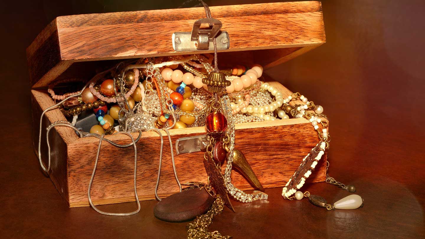 Tips-to-Protect-Your-Jewelry-from-The-Major-Culprits-on-toplineblog