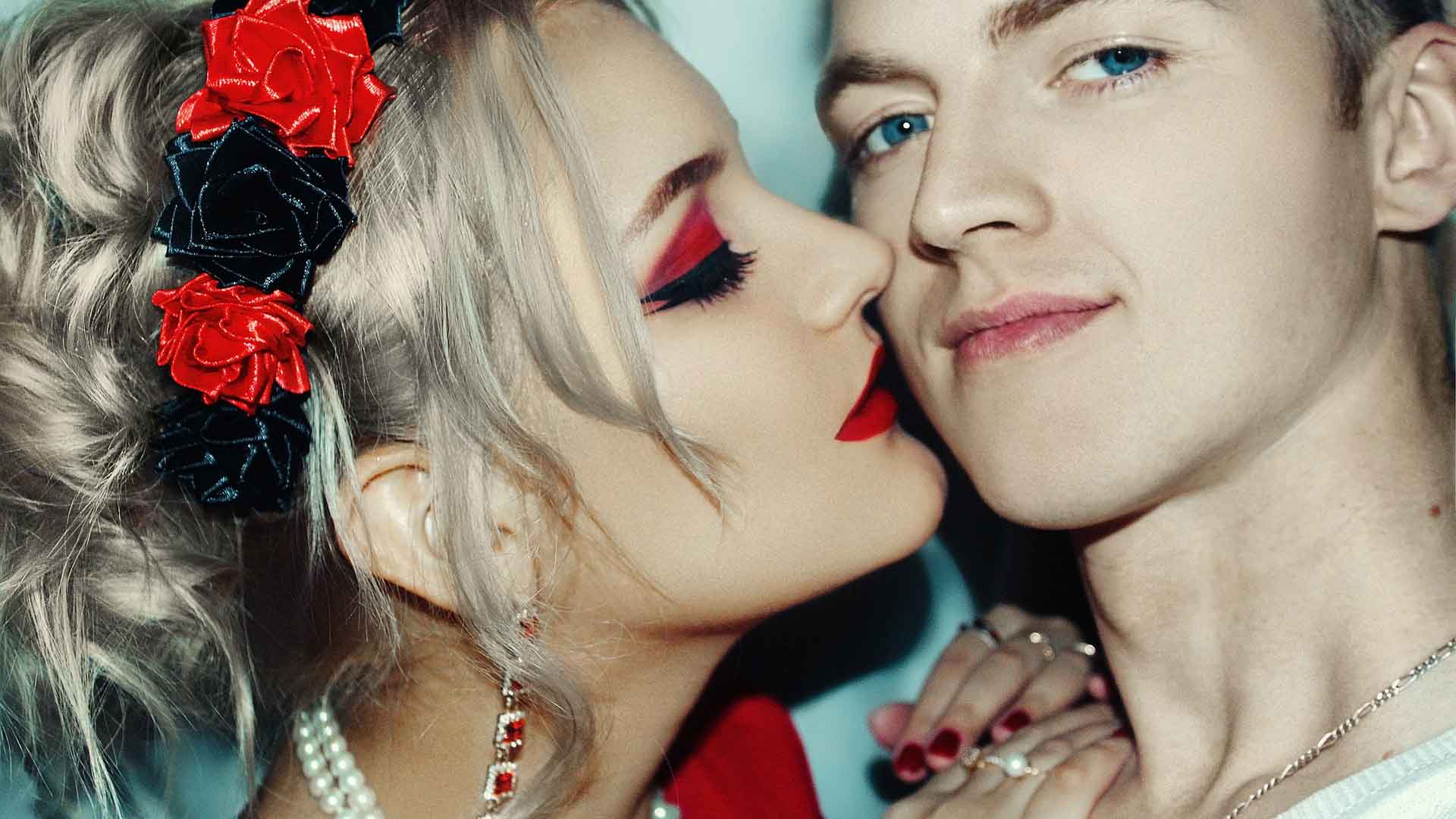 Tips-for-Dating-Beyond-Your-League-on-TopLineBlog