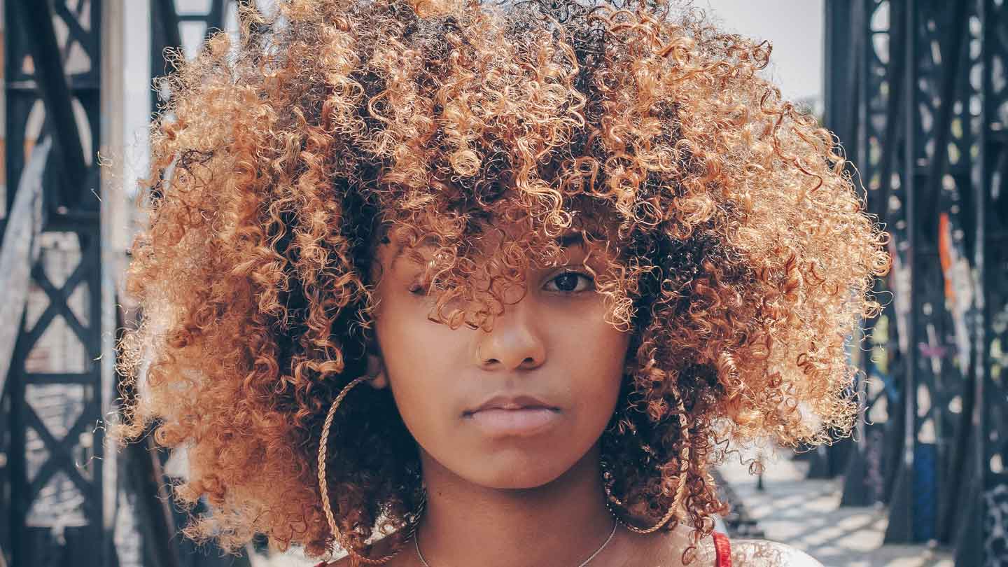 Great-Tips-to-Care-for-Your-Frizzy-Hair-with-Ease-on-toplineblog-info