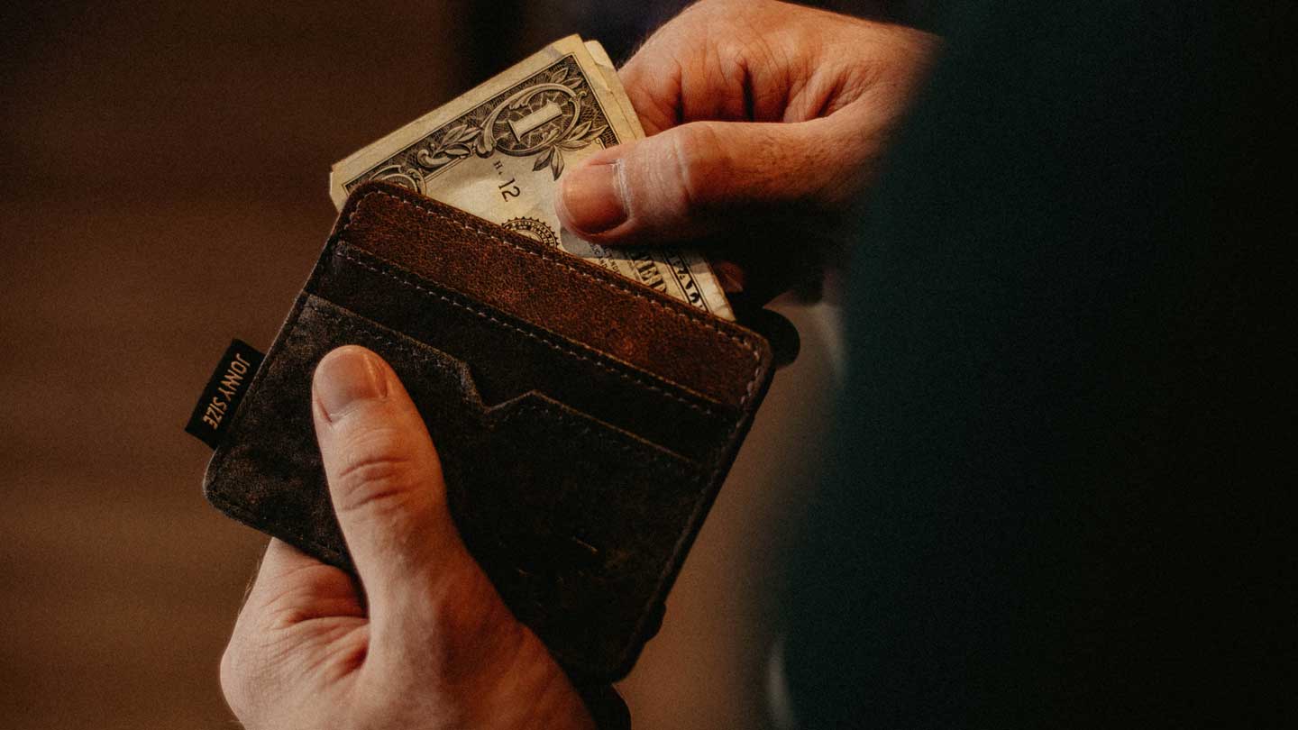 Get-the-Best-Tips-to-Save-Money-for-You-In-2022-on-toplineblog