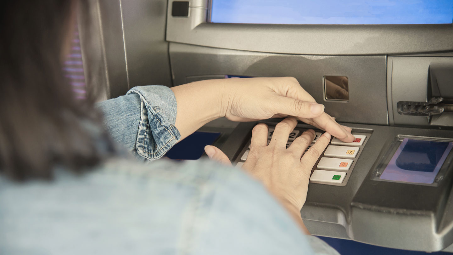 Cash-On-Demand-Exploring-The-ATM’s-Timeless-Convenience-on-toplineblog